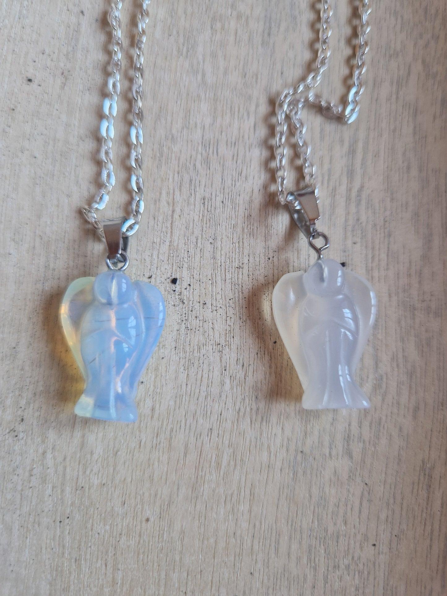 Engelsanhänger aus Edelstein – dein himmlischer Begleiter +Geschenk