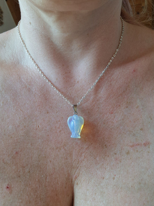 Engelsanhänger aus Edelstein – dein himmlischer Begleiter +Geschenk